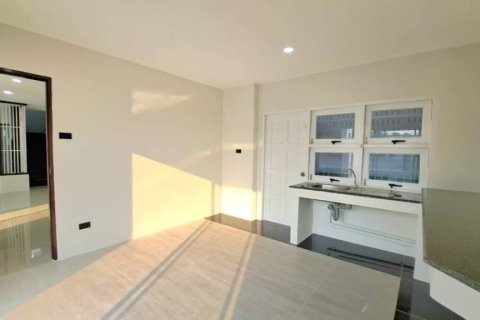 Дом в Паттайе, Таиланд с 3 спальнями  № 86518 - фото 6