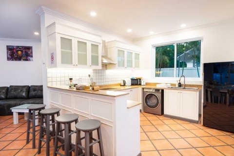 Вилла в Паттайе, Таиланд с 4 спальнями  № 120619 - фото 6