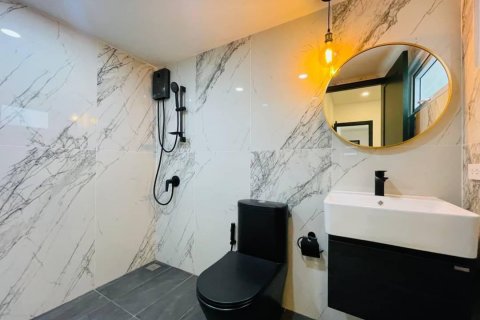 House in Pattaya, Thailand 4 bedrooms № 124947 - photo 15