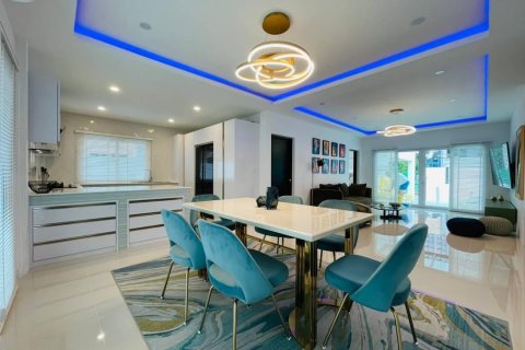 House in Pattaya, Thailand 4 bedrooms № 124947 - photo 13