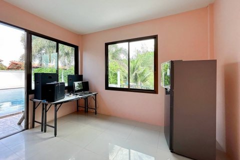 Villa in Hua Hin, Thailand 8 bedrooms № 86108 - photo 7
