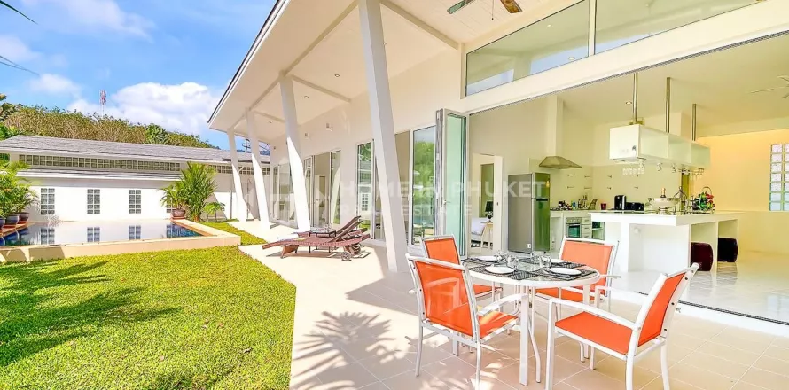 Коммерческая недвижимость в Пхукете, Таиланд 1м2  № 131096