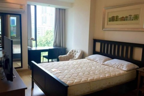 Condo in Bangkok, Thailand, 1 bedroom  № 143963 - photo 4