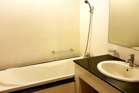 Кондоминиум с 1 спальней в Бангкоке, Таиланд № 143964 - фото 7