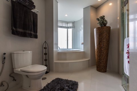 Кондоминиум с 4 спальнями в Бангкоке, Таиланд № 143961 - фото 15