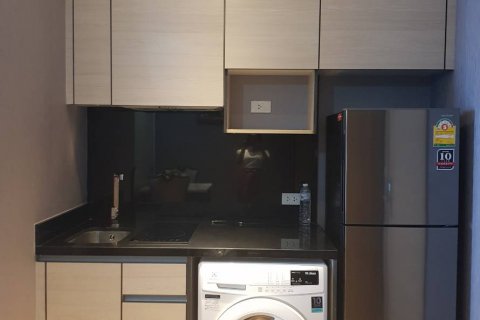 Condo in Bangkok, Thailand, 1 bedroom  № 143967 - photo 3