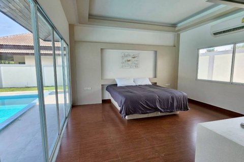 Villa in Pattaya, Thailand 3 bedrooms № 132937 - photo 2
