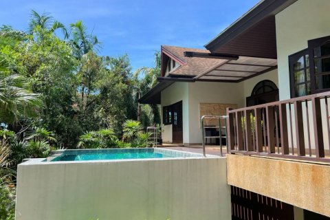 Villa in Ko Samui, Thailand 4 bedrooms № 132935 - photo 2