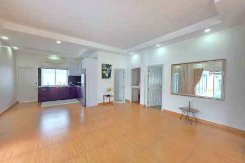 Вилла в Паттайе, Таиланд с 3 спальнями  № 132934 - фото 5