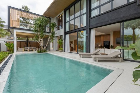 Villa à Chalong, Thaïlande 5 chambres № 132933 - photo 1