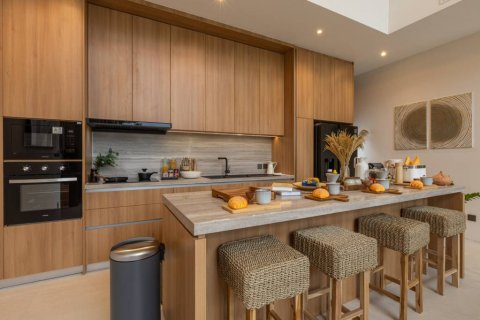 Вилла в Чалонге, Таиланд с 5 спальнями  № 132936 - фото 10