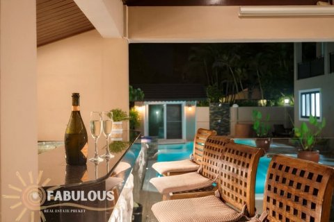 Villa in Rawai, Thailand 5 bedrooms № 124332 - photo 11