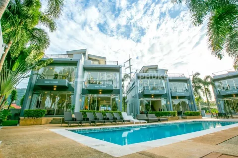 Коммерческая недвижимость в Пхукете, Таиланд  № 131102 - фото 1