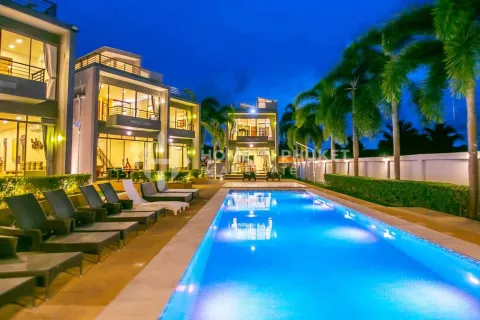 Коммерческая недвижимость в Пхукете, Таиланд  № 131102 - фото 3