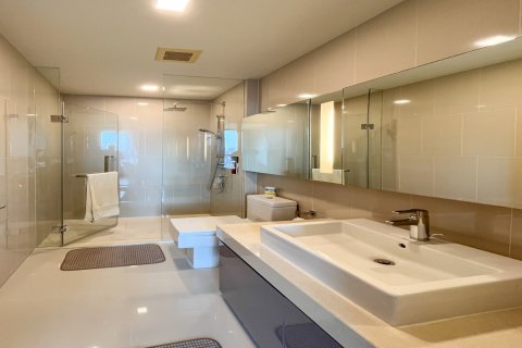 Condo à Bangkok, Thaïlande, 3 chambres  № 144450 - photo 11