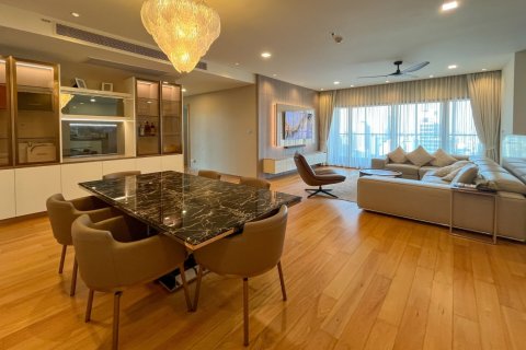 Condo à Bangkok, Thaïlande, 3 chambres  № 144450 - photo 1