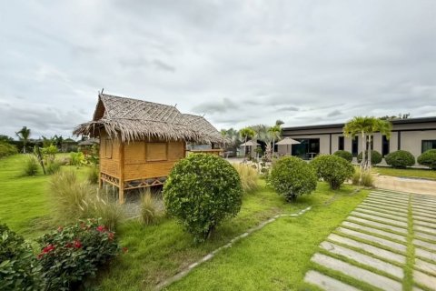 Villa in Hua Hin, Thailand 1 bedroom № 144451 - photo 1