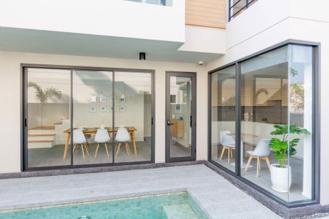 Villa in Chiang Mai, Thailand 3 bedrooms № 121449 - photo 9