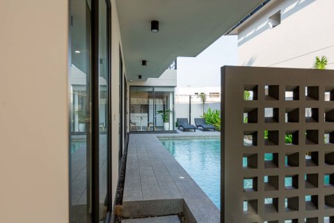 Villa in Chiang Mai, Thailand 3 bedrooms № 121449 - photo 6