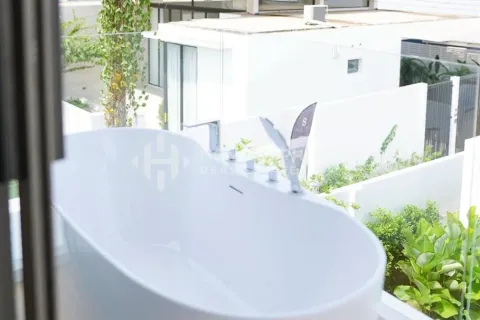 House in Phuket, Thailand 7 bedrooms № 131371 - photo 8