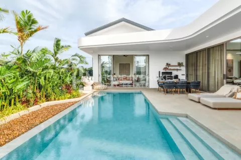 House in Phuket, Thailand 3 bedrooms № 131700 - photo 2