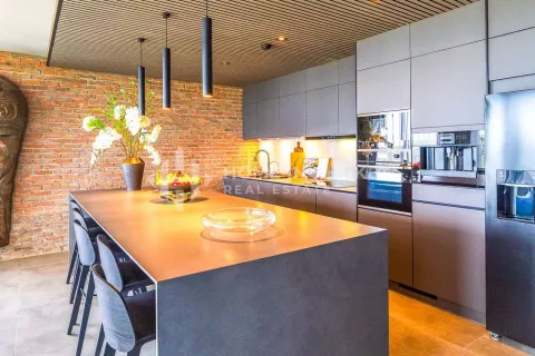 Кондоминиум с 2 спальнями в Раваи, Таиланд № 131702 - фото 6