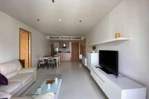 Кондоминиум с 2 спальнями в Сатхоне, Бангкок, Таиланд № 123769 - фото 1