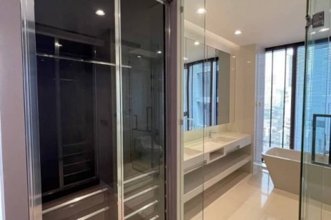 Condo à Watthana, Bangkok, Thaïlande, 2 chambres  № 123766 - photo 2
