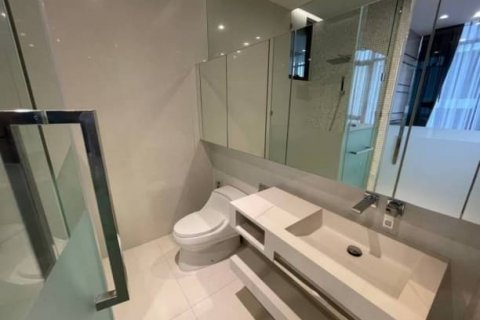 Condo à Watthana, Bangkok, Thaïlande, 2 chambres  № 123766 - photo 13