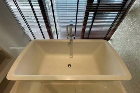 Condo à Watthana, Bangkok, Thaïlande, 2 chambres  № 123766 - photo 3