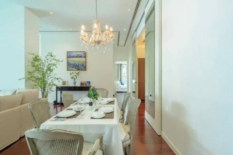 Condo in Watthana, Bangkok, Thailand, 2 bedrooms  № 123770 - photo 9
