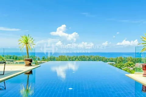 Дом в Пхукете, Таиланд с 3 спальнями  № 131993 - фото 1