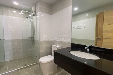 Condo sur Jomtien Beach, Pattaya, Thaïlande, 2 chambres  № 132219 - photo 11
