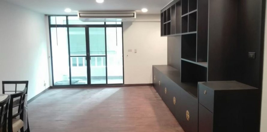Condo in Watthana, Bangkok, Thailand, 2 bedrooms № 123922