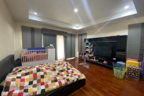 House in Prawet, Bangkok, Thailand 5 bedrooms № 123919 - photo 9