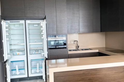 Condo in Bang Rak, Bangkok, Thailand, 2 bedrooms  № 123916 - photo 2