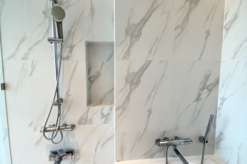 Condo in Watthana, Bangkok, Thailand, 2 bedrooms  № 123918 - photo 15