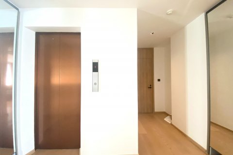 Condo in Watthana, Bangkok, Thailand, 2 bedrooms  № 123918 - photo 22
