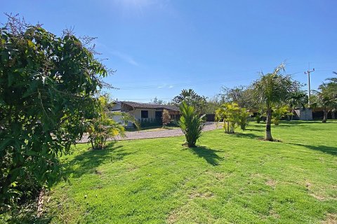 Дом в Хуа Хине, Таиланд с 5 спальнями  № 125128 - фото 6