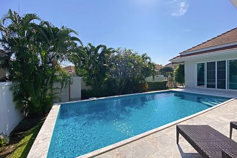 Дом в Хуа Хине, Таиланд с 3 спальнями  № 125131 - фото 3