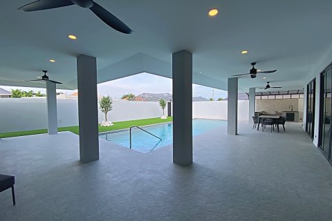 Дом в Хуа Хине, Таиланд с 4 спальнями  № 125134 - фото 4