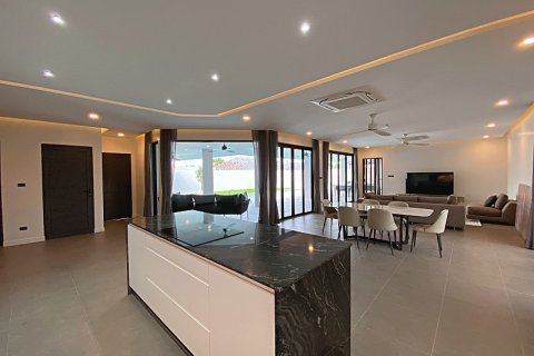 Дом в Хуа Хине, Таиланд с 4 спальнями  № 125134 - фото 11