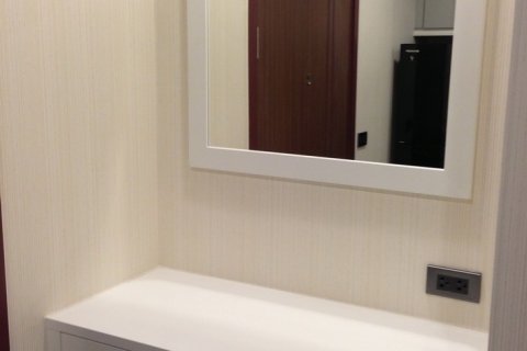 Condo in Phra Khanong, Bangkok, Thailand, 1 bedroom  № 144118 - photo 2