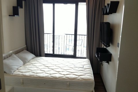 Condo in Phra Khanong, Bangkok, Thailand, 1 bedroom  № 144118 - photo 7