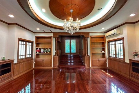 Maison à Sattahip, Thaïlande 5 chambres № 100597 - photo 2