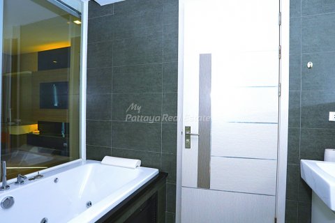 Condo in Bang Lamung, Thailand, 3 bedrooms  № 132228 - photo 15