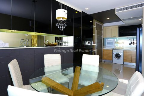 Condo in Bang Lamung, Thailand, 3 bedrooms  № 132228 - photo 4