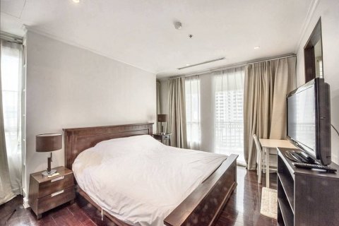 Condo in Bangkok, Thailand, 2 bedrooms  № 86670 - photo 6