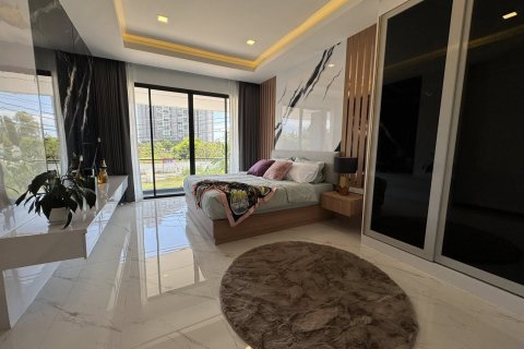 Дом в Паттайе, Таиланд с 6 спальнями  № 125063 - фото 12