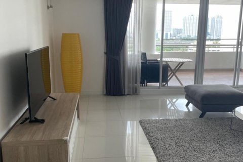 Кондоминиум с 3 спальнями в Ваттхане, Бангкок, Таиланд № 123718 - фото 1